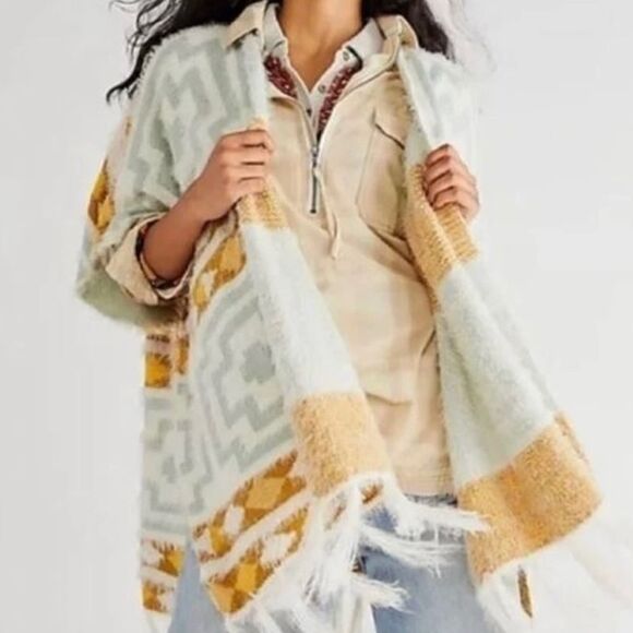 New Free People Poncho Diamondback Cozy
Sweater Kimono in Ivory One Size sha… - Picture 1 of 8